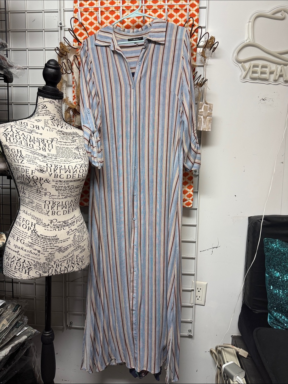 ANDREE BY UNIT Long Stripe Button-Down Dress Embroidered back